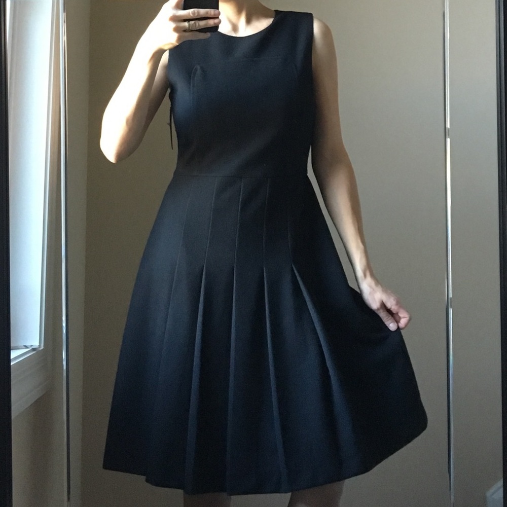 ✨NEW✨Beautiful Cremieux Dress